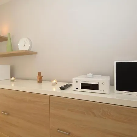 Entennest Am Dorfteich